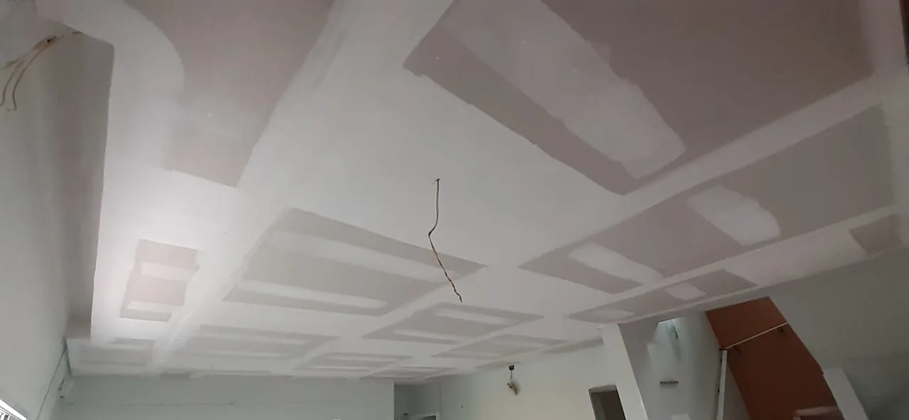 Forro de gesso em Drywall em obra real da DRYX