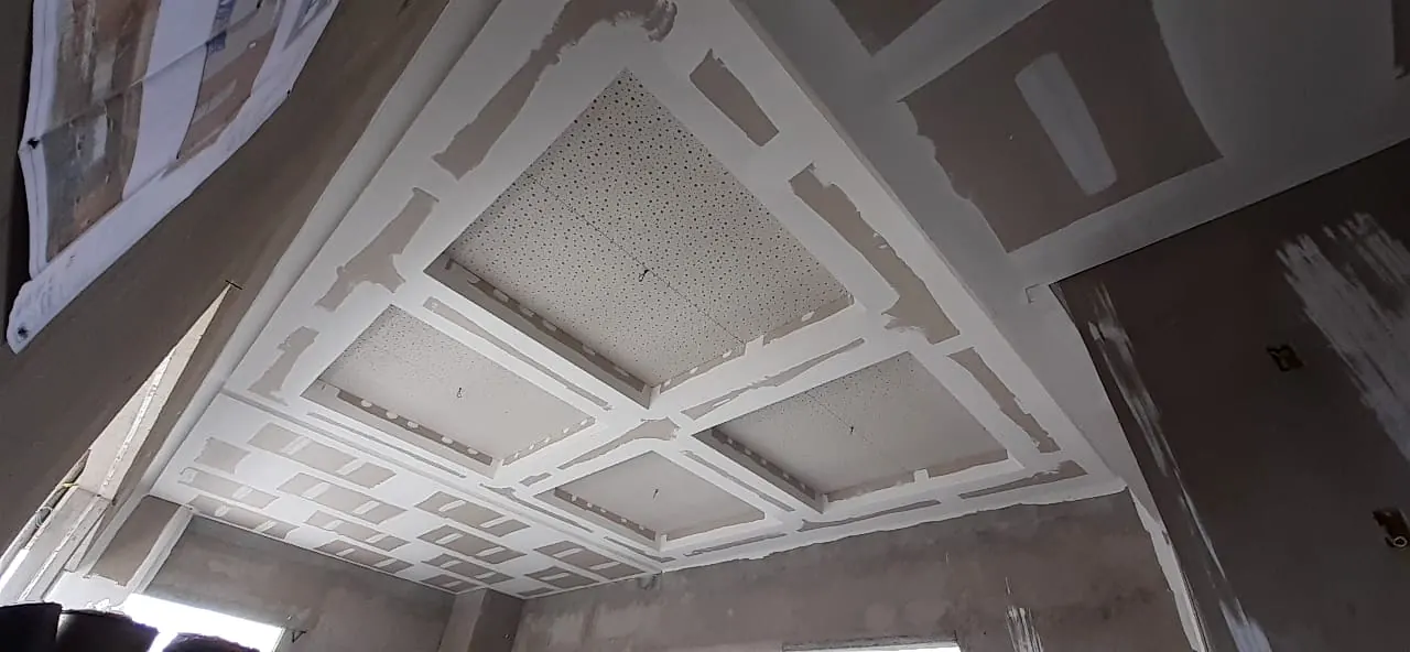 Forro de drywall em execução — registro do acervo DRYX